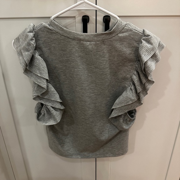 BUCKETLIST Gray Ruffle Sleeve Tee - Picture 3 of 6